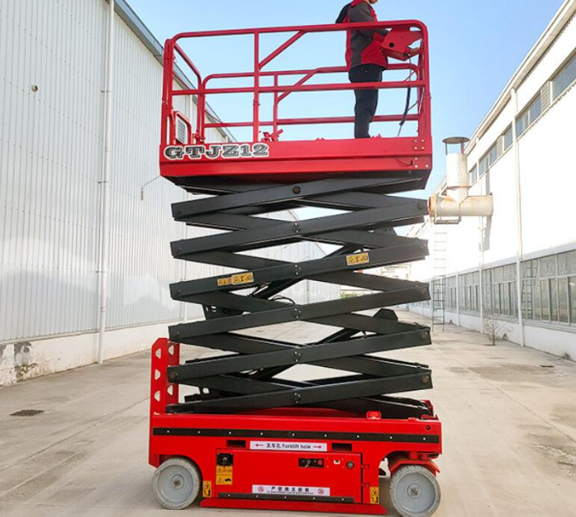 琼中自行走移动式升降机